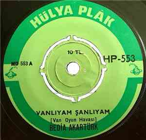 Bedia Akartürk - Vanlıyam Şanlıyam/Allı Turnam Bizim Ele Varırsan