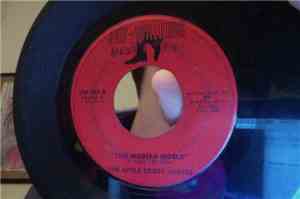 The Little Scott Whites - This Modern World
