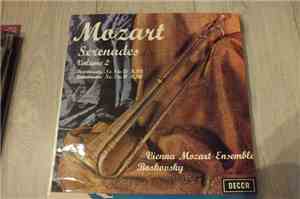 Wolfgang Amadeus Mozart - Serenades: Volume 2
