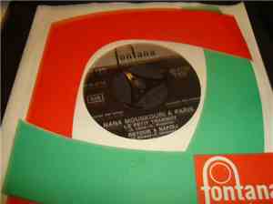 Nana Mouskouri - Nana Mouskouri A Paris / Le Petit Tramway .