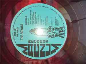 The Royals - Pick Up The Pieces