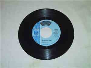 Mama's Pride - Maybe / Monkee's Gun