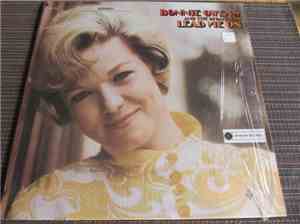 Bonnie Owens And The Strangers  - Lead Me On