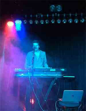 Sunder  - Rise Up