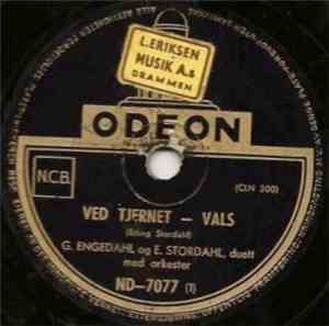 G. Engedahl Og E. Stordahl - Ved Tjernet / Leken Mellom Roser