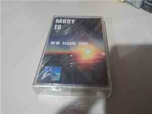 Moby - 18