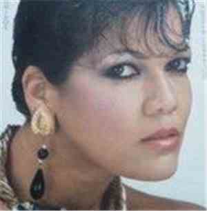 Angela Carrasco - Unidos