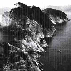 Nadja  + Vampillia - The Perfect World