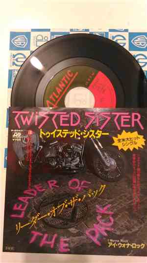 Twisted Sister - Leader Of The Pack
