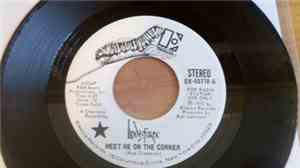 Lindisfarne - Meet Me On The Corner / Fog On The Tyne