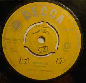 Onyina's Guitar Band - Mesu-Me-Ho / Me Hwehwe Dinah