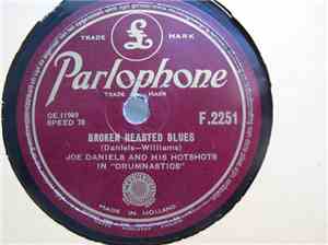 Joe Daniels And His Hotshots - Broken Heated Blues / Bienville Street Blues