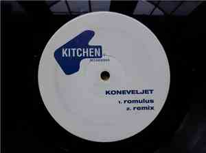 Koneveljet - Romulus