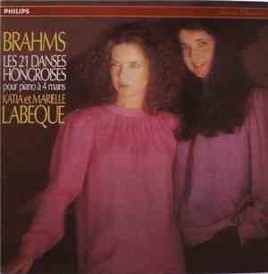 Brahms - Katia Et Marielle Labèque - Les 21 Danses Hongroises Pour Piano À 4 Mains