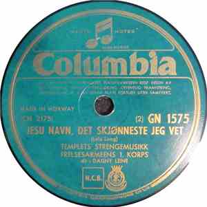 Templets Strengemusikk Frelsesarmeens 1. Korps - Jesu Navn, Det Skjønneste Jeg Vet / Vi Vandrer Fremad