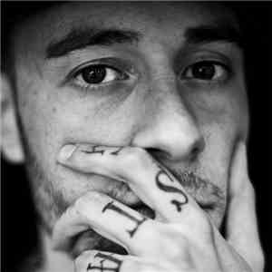 Scavie Scoobs - Yola King