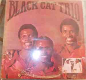 Black Cat Trio - Uyangithembisa Na ?