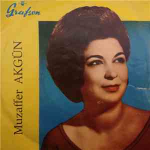 Muzaffer Akgün - Dile Benden Ne Dilersen / Bugün Ayın Üçüdür