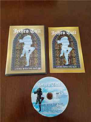 Jethro Tull - Living With The Past