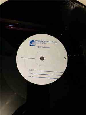 Knight Action Featuring Sedenia - Single Girl B/W R-Trax
