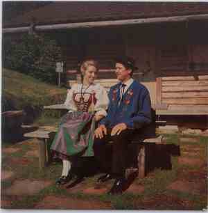 Jodelduett Lineli Und Hans Aregger - Chilbiglück
