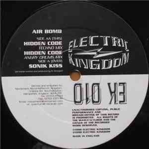 Air Bomb - Sonik Kiss
