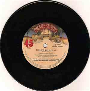 Kiss - Kissin' Tme / Love Theme From Kiss