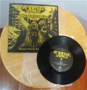 Atomic Roar, The UnhaliGäst - Rooaarrr From The Unholy Ghosts