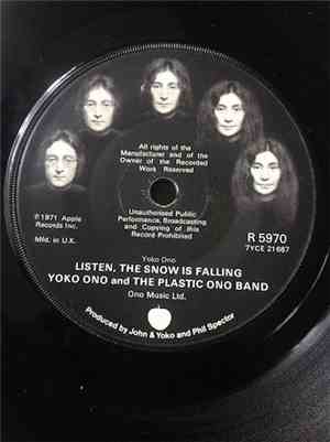 John & Yoko & The Plastic Ono Band - Listen, The Snow Is Falling